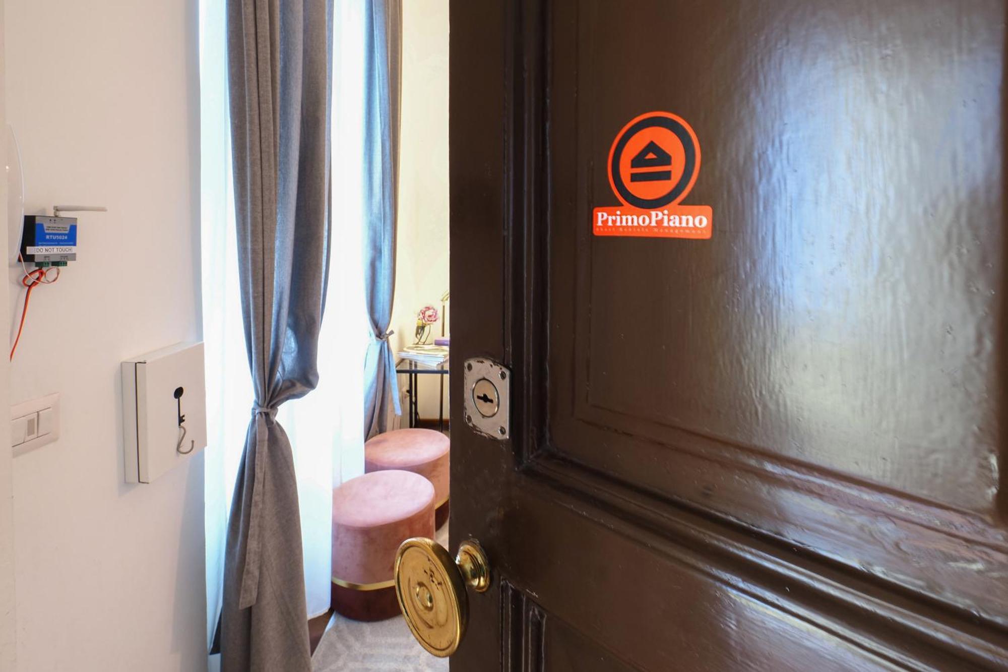 Apartmán Primopiano - Custodi Milán Exteriér fotografie