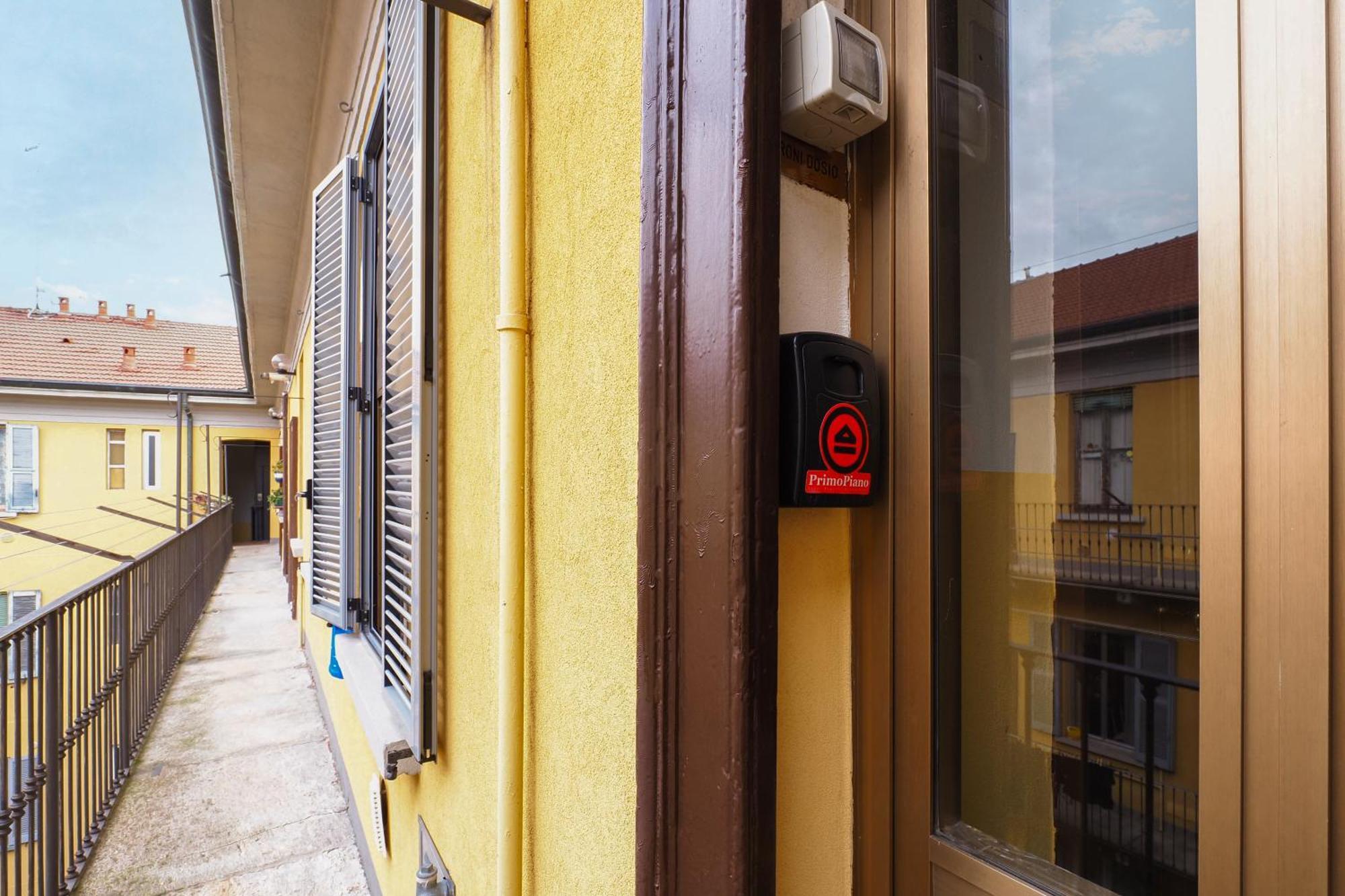 Apartmán Primopiano - Custodi Milán Exteriér fotografie